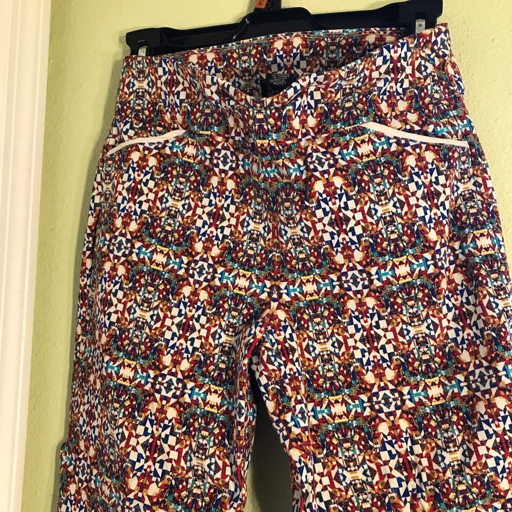 Women Attyre Capris pants size 6P